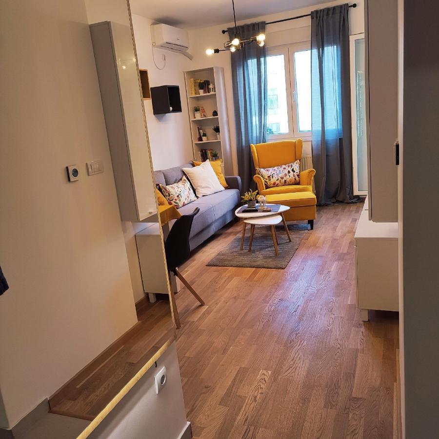 Center Firefly Gardens Apartment Nowy Sad Zewnętrze zdjęcie
