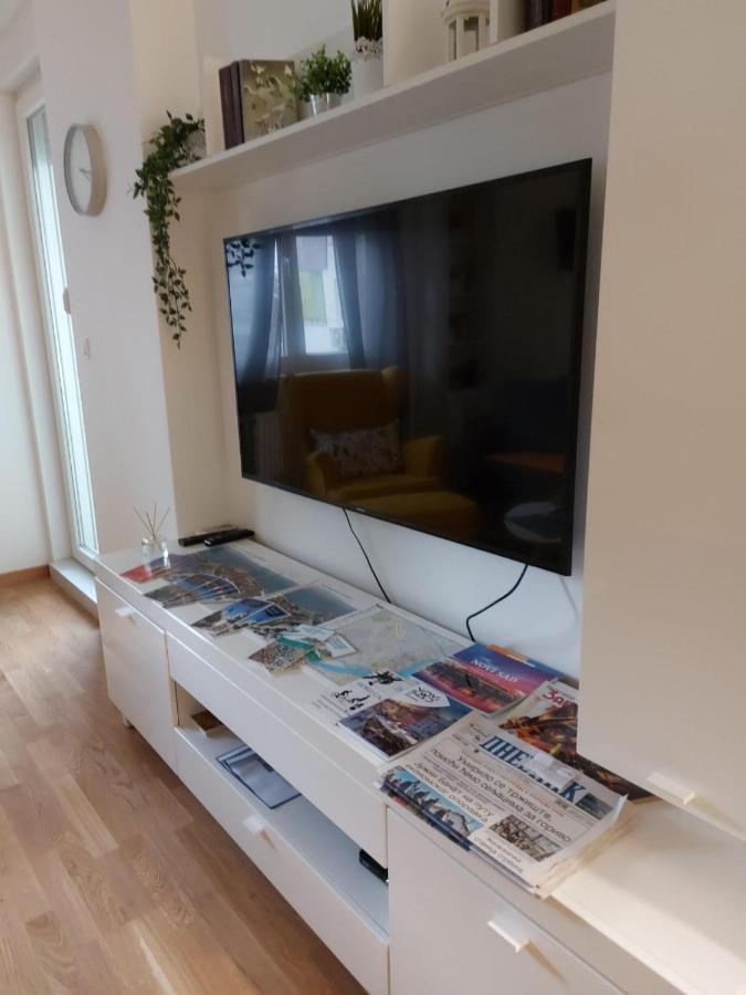Center Firefly Gardens Apartment Nowy Sad Zewnętrze zdjęcie