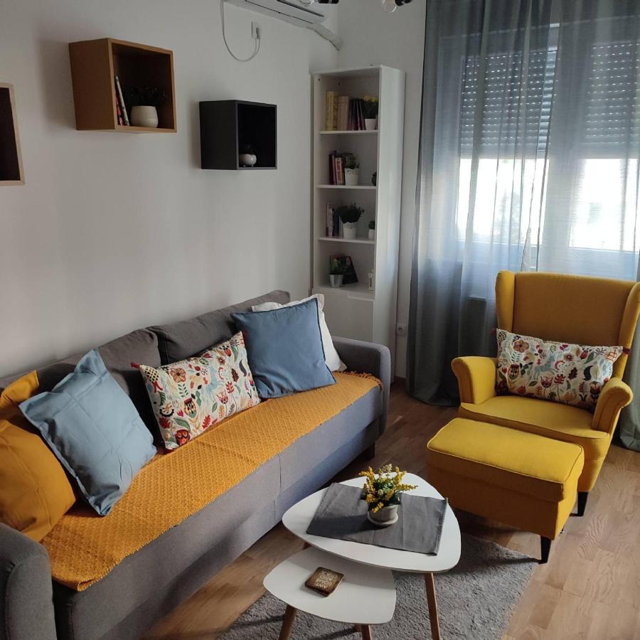 Center Firefly Gardens Apartment Nowy Sad Zewnętrze zdjęcie