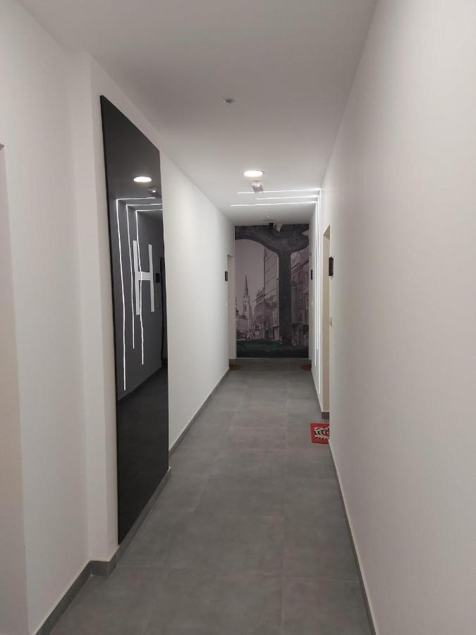 Center Firefly Gardens Apartment Nowy Sad Zewnętrze zdjęcie