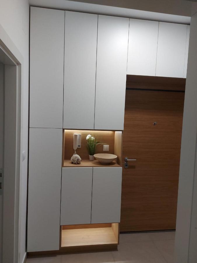 Center Firefly Gardens Apartment Nowy Sad Zewnętrze zdjęcie