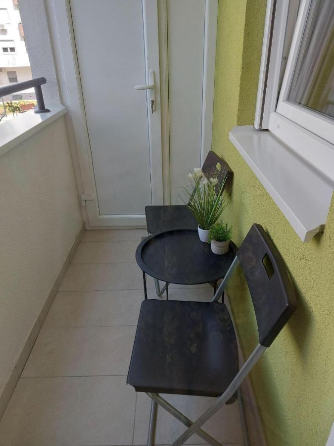 Center Firefly Gardens Apartment Nowy Sad Zewnętrze zdjęcie